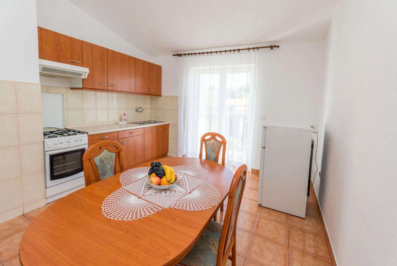 Apartments Matejka I Primosten Bagian luar foto