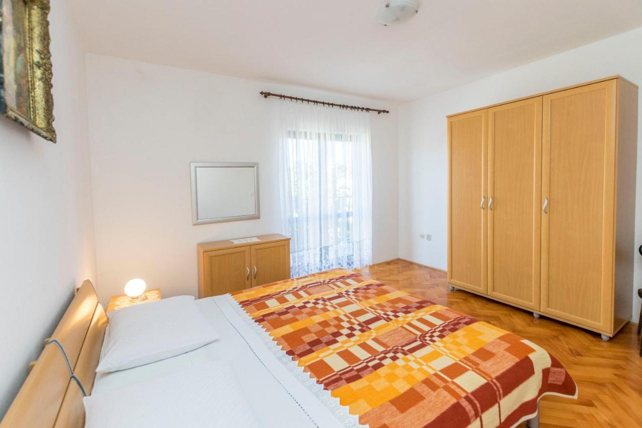 Apartments Matejka I Primosten Bagian luar foto