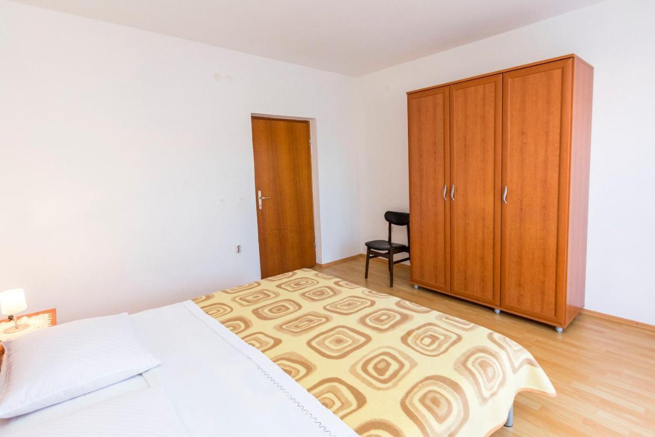Apartments Matejka I Primosten Bagian luar foto