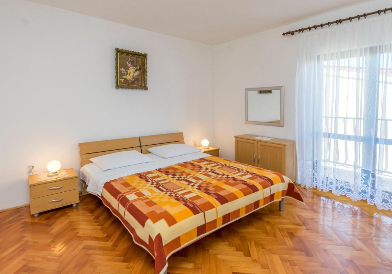 Apartments Matejka I Primosten Bagian luar foto