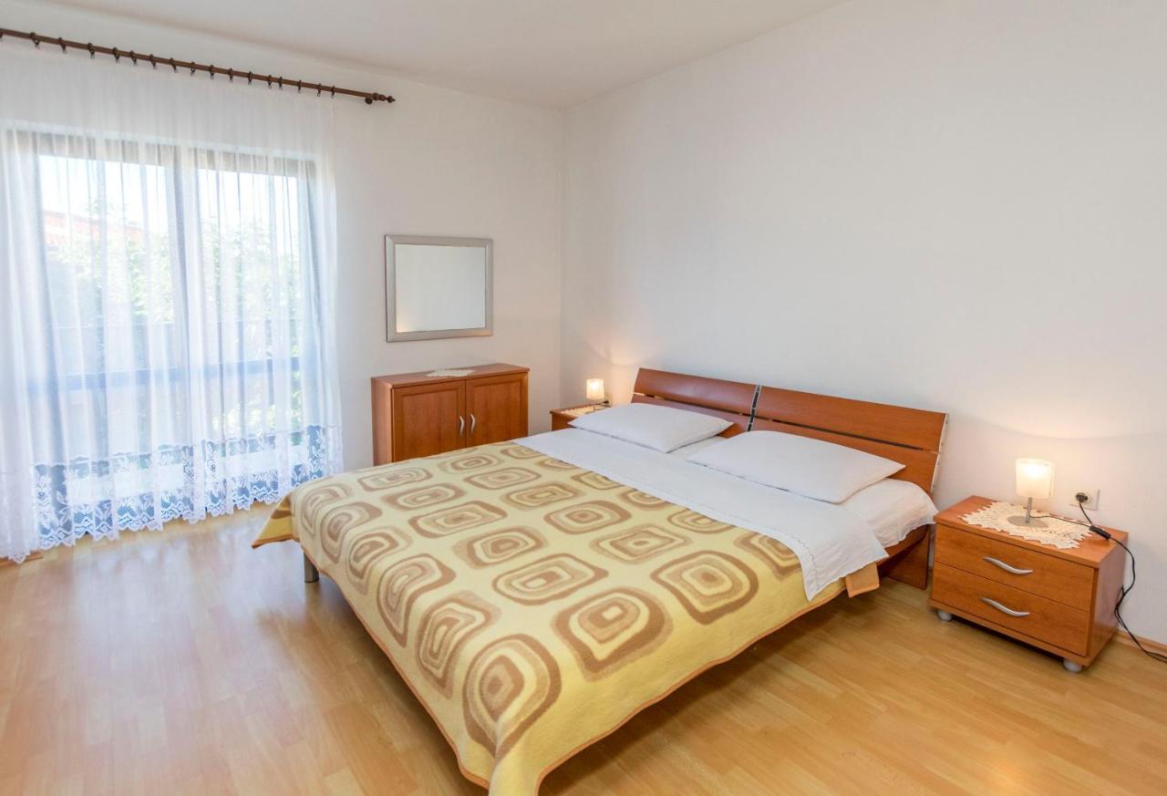 Apartments Matejka I Primosten Bagian luar foto